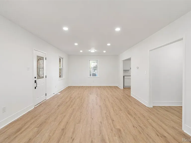 20543-1 Gudith Rd — Photo 7