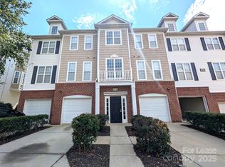 6856 Park Place Dr, Charlotte, NC 28262