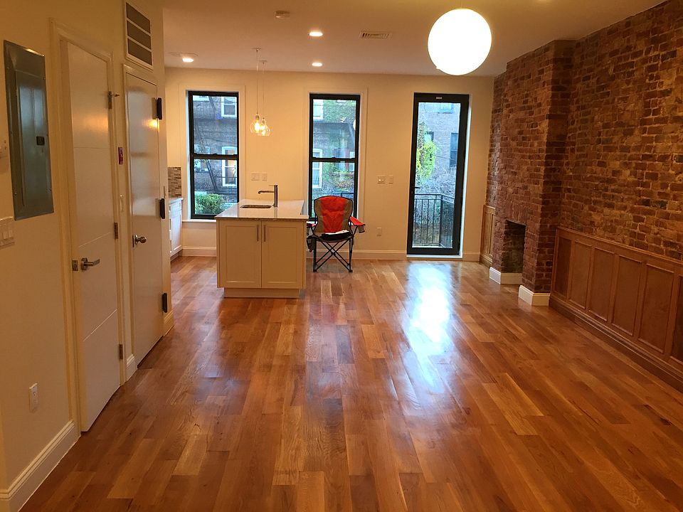 1st image of 841 Hancock Street