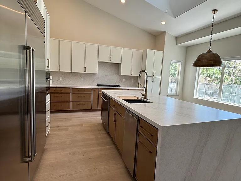 9633 Camden Hills Ave — Photo 2
