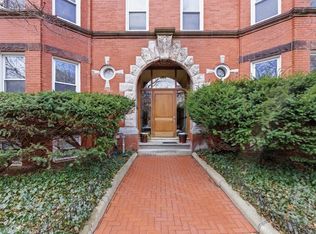 18 Centre St Unit 304, Cambridge, MA 02139