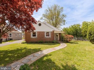 9209 Puritan Rd, Philadelphia, PA 19114