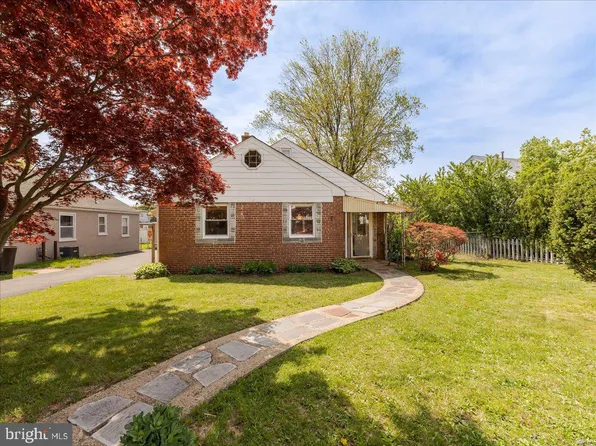 9209 Puritan Rd, Philadelphia, PA 19114