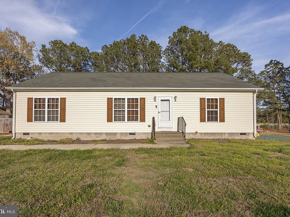1st image of 3701 Lauren Ct