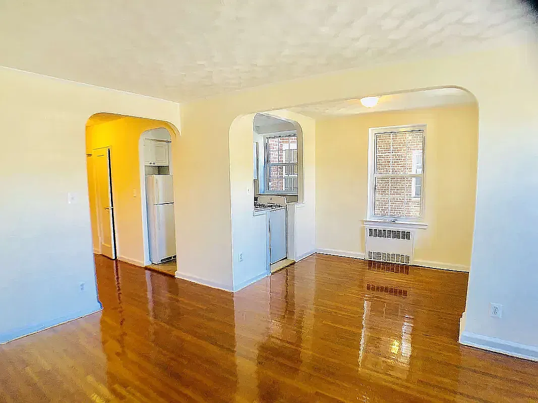6901 Shore Road — Photo 3