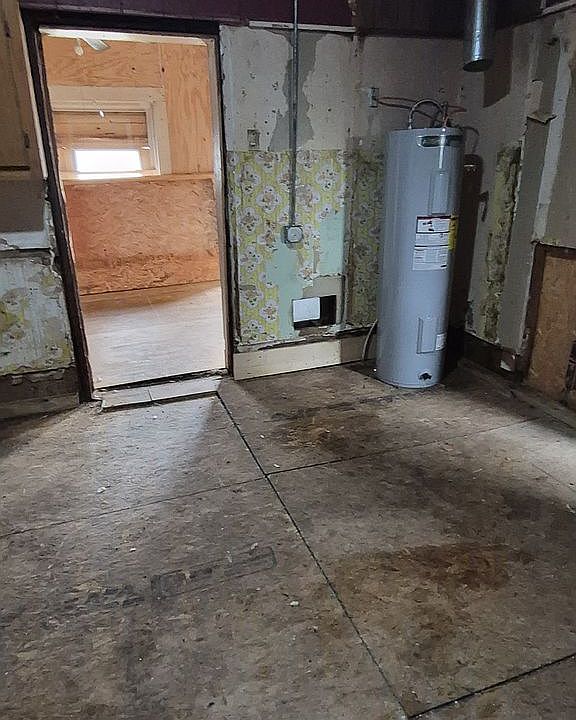 1st image of 823 S C St