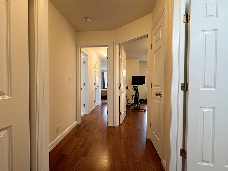 77 Leeward Ct — Photo 6