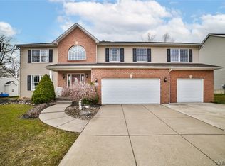 10 Taylor Dr, Buffalo, NY 14224