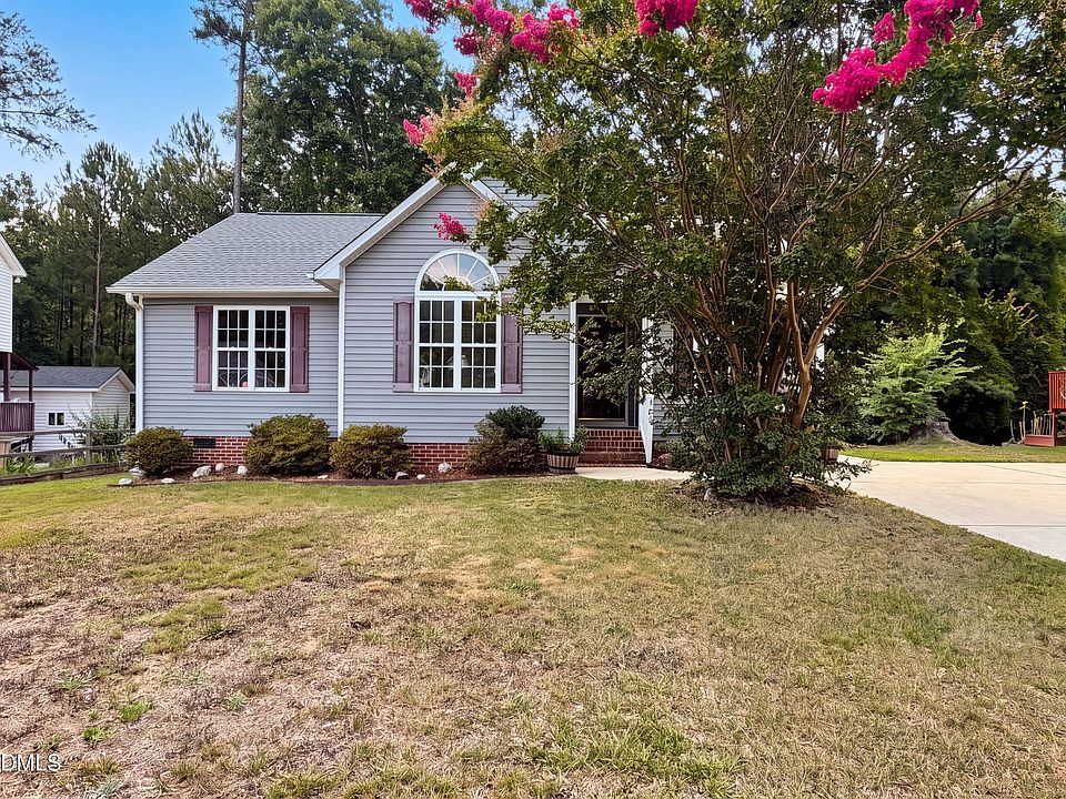 1st image of 105 Gentle Rio Ct