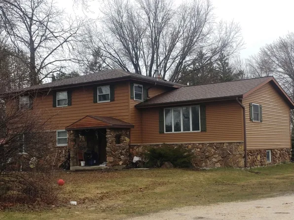 610 Park Dr, Horicon, WI 53032