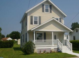 211 Delaware Ave, Harrington, DE 19952