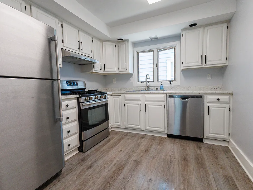 79 Tioga St #1