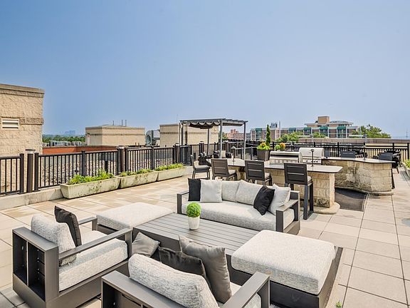 Outdoor Lounge with Fireplace