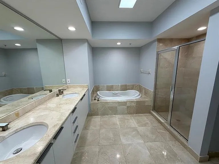 15051 Royal Oaks Ln #CU-1603 — Photo 13