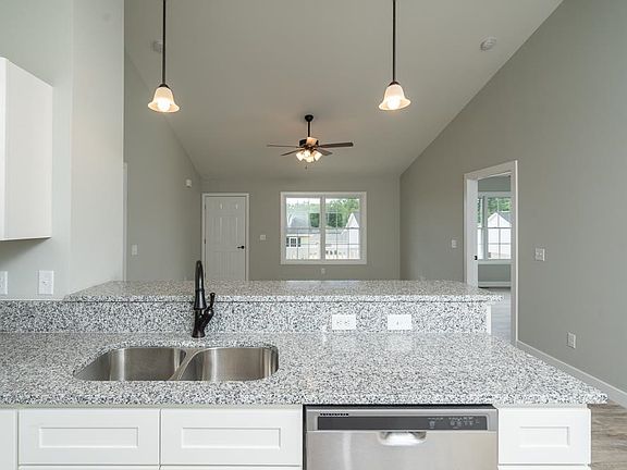 5th image of 2330 Whitestone Dr