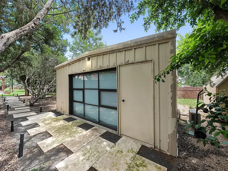 301 Oak Ridge Rd — Photo 25