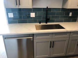 11285 Charnock Rd APT 8, Los Angeles, CA 90066