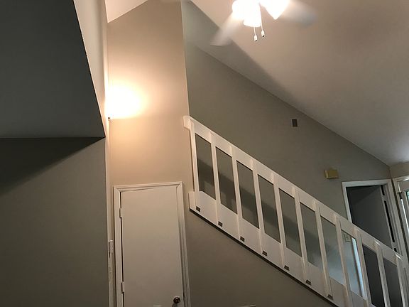 2nd image of 325 Gatewood Ln
