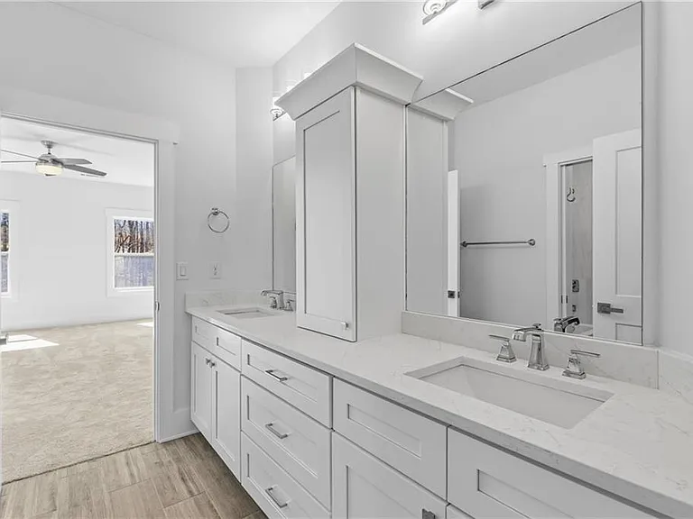 15448 Hopewell Rd — Photo 37