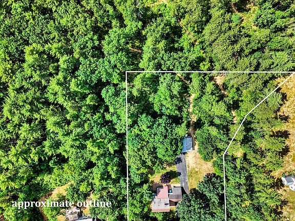 4th image of 256 Lovewell Pond Road