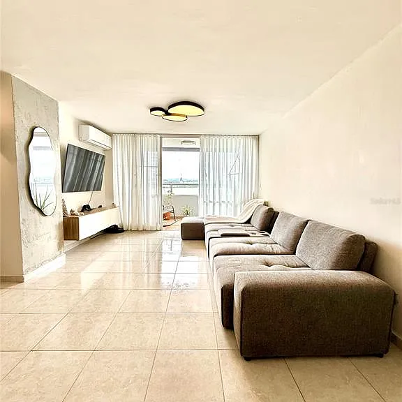 4 Avenida Laguna #9F — Photo 4