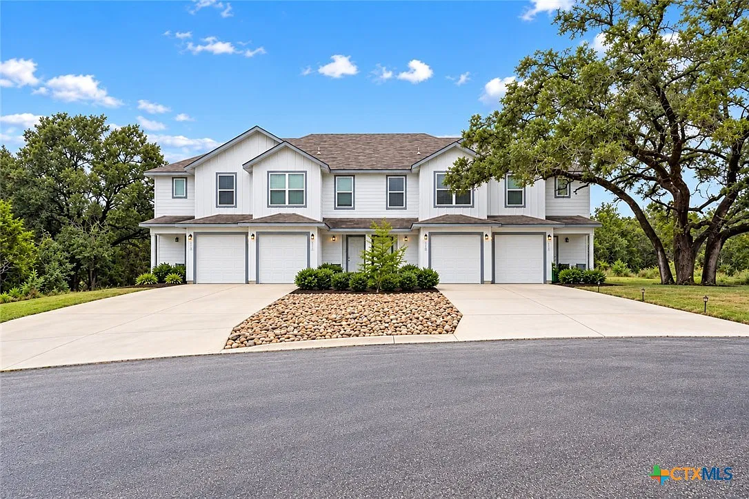 3 bed, 2.5 bath, 1248 sqft, $1,500 — Photo 1