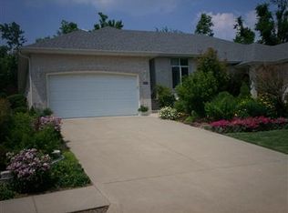 3233 W Sunset St, Springfield, MO 65807