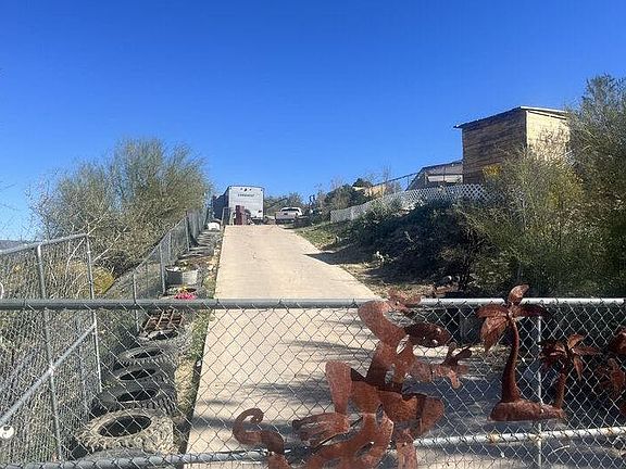 3rd image of 34175 S Mud Springs Rd