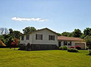 655 N Rangeline Rd, Pleasant Hill, OH 45359