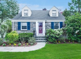 176 Clarence Rd, Scarsdale, NY 10583