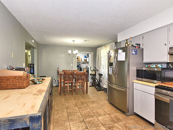5th image of 13662 S Hickory Pl