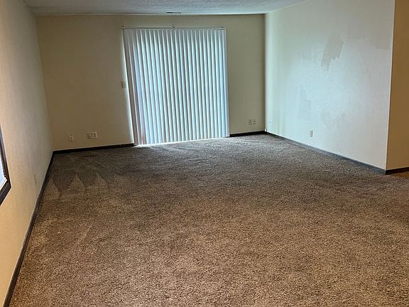 2nd image of 812 N 7th St APT 6