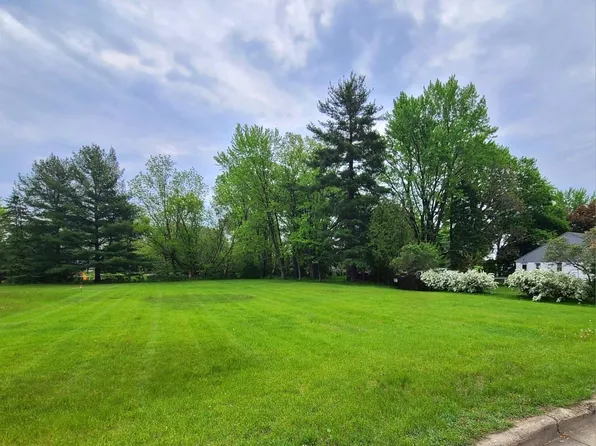 106 Don St, Pardeeville, WI 53954