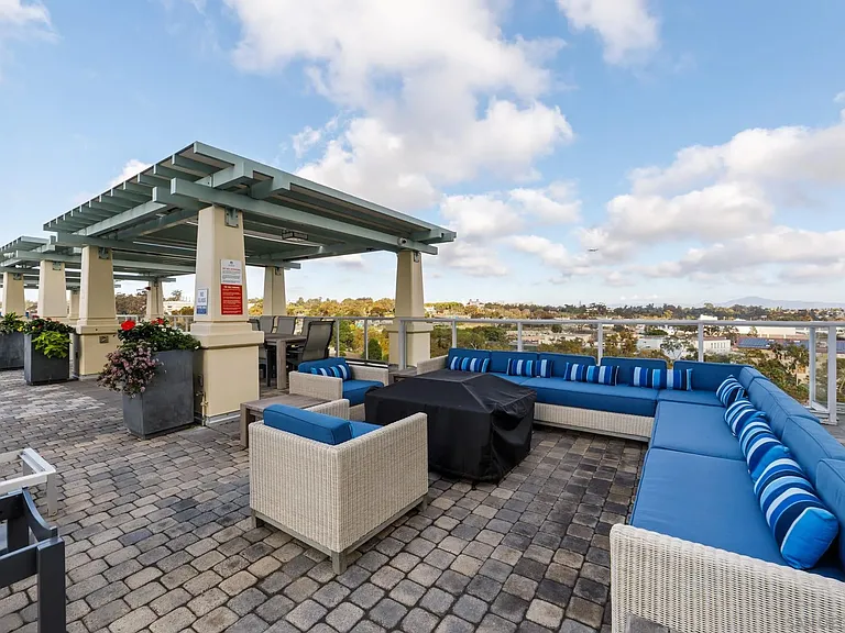 850 Beech St #307 — Photo 39