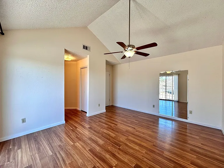 1760 Horseshoe Cir — Photo 20