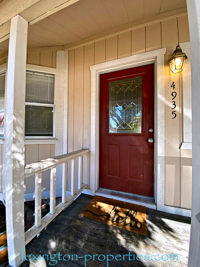 3 bed, 2.0 bath, 1080 sqft, $2,600 — Photo 2