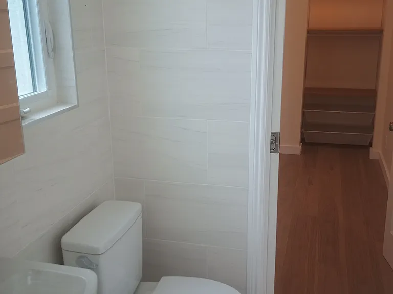 Bathroom 1 view 1