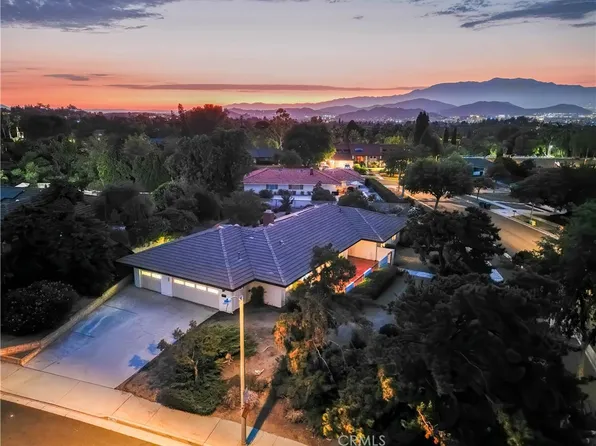 1560 Via Tioga, Riverside, CA 92506