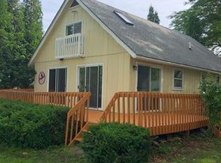 1104 Candlewick Dr NE, Poplar Grove, IL 61065