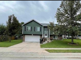 18663 U St, Omaha, NE 68135