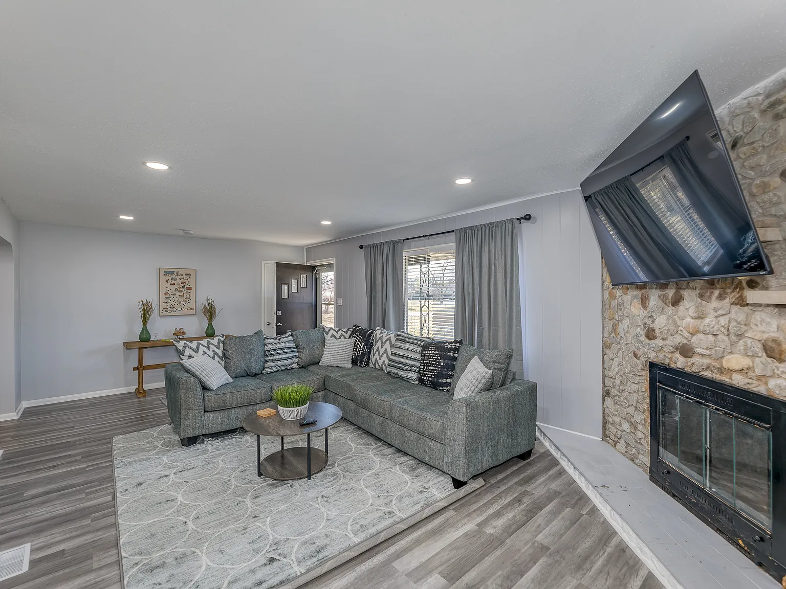 4445 Ayrshire St — Photo 3