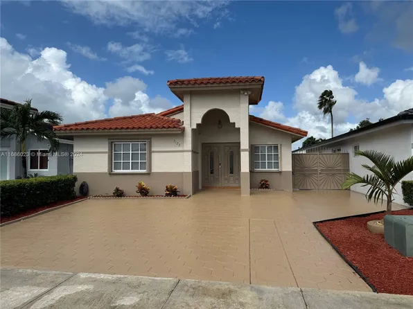 3127 W 69th Pl, Hialeah, FL 33018