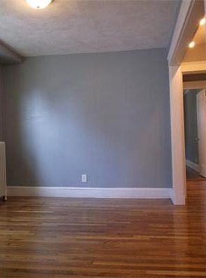 5th image of 22 Cummings Ave #1