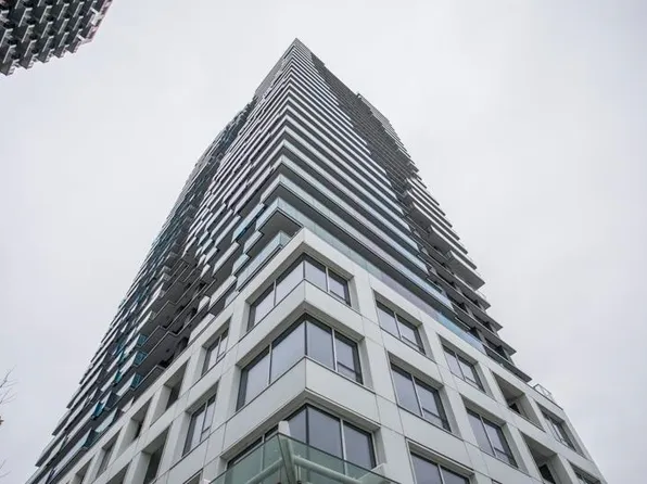 5058 Joyce St #2603, Vancouver, BC V5R 0J9