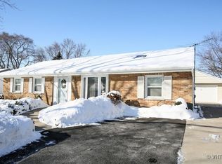 7722 Warwick Ave, Darien, IL