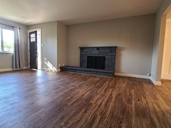 621 Living Room #2