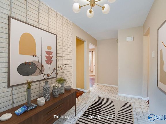 3rd image of 6613 Robinhood Ln NW