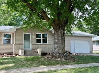 1734 Main St, Manson, IA 50563