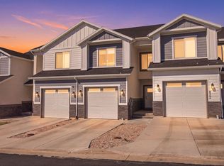 824 N Glen Eagles Ct, Tooele, UT 84074