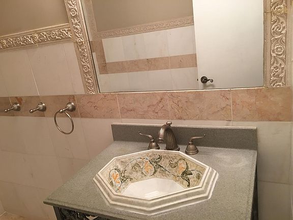 main living bathroom